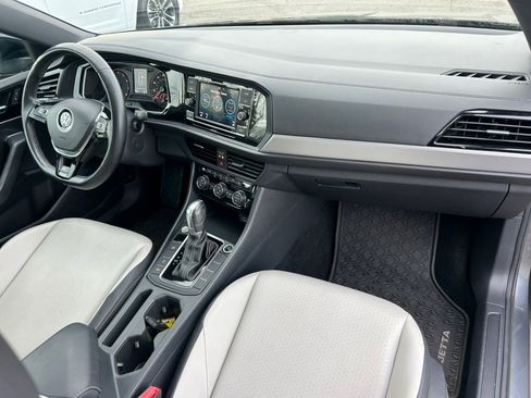 Used 2019 Volkswagen Jetta R-Line w/ R-Line Cold Weather Package image 26