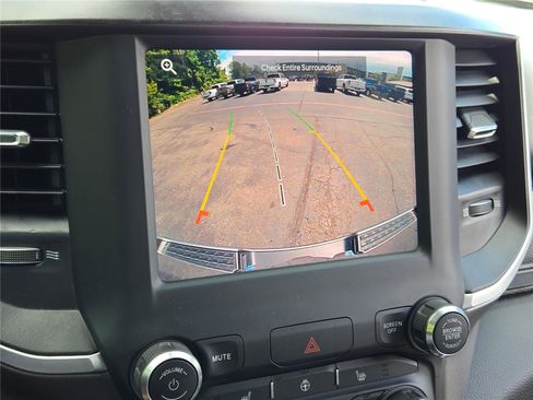 Used 2022 RAM 1500 Big Horn AWD/4WD image 33