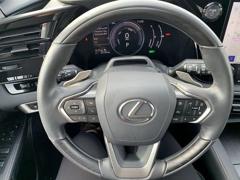 Used 2024 Lexus RX 350h w/ Convenience Package image 19