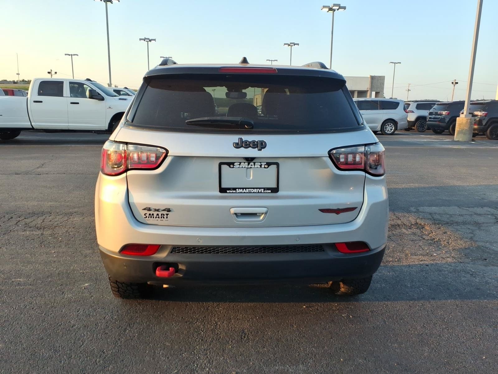 Used 2024 Jeep Compass Trailhawk AWD/4WD image 4
