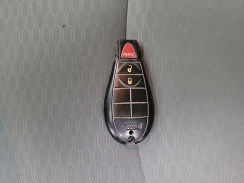 Used 2017 RAM 1500 Express image 32