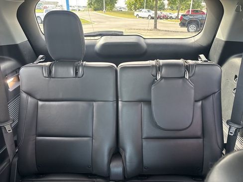 Used 2022 Ford Explorer XLT w/ Equipment Group 202A image 39