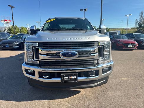 Used 2019 Ford F350 XLT w/ XLT Premium Package AWD/4WD image 4