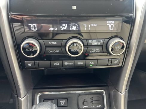 Used 2019 Subaru Ascent Limited AWD/4WD image 27