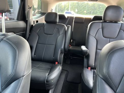Used 2022 Kia Telluride EX w/ EX Premium Package AWD/4WD image 14
