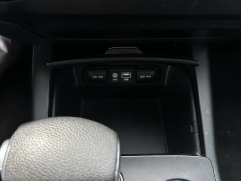 Used 2019 Kia Sorento L image 29