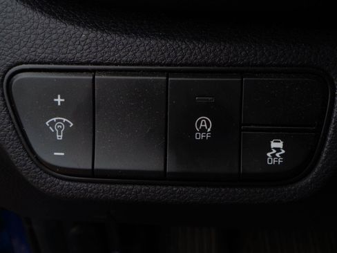 Used 2025 Kia Seltos S AWD/4WD image 9