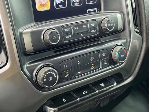 Used 2018 Chevrolet Silverado 2500 LT AWD/4WD image 22