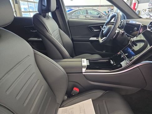 New 2026 Mercedes-Benz GLC 300 GLC 300 image 10