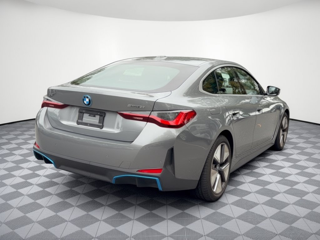 Used 2024 BMW i4 eDrive35 w/ Premium Package RWD image 9