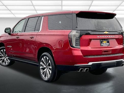 New 2026 Chevrolet Suburban High Country image 3