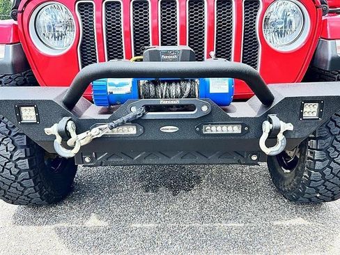 Used 2019 Jeep Wrangler Unlimited Sahara AWD/4WD image 34