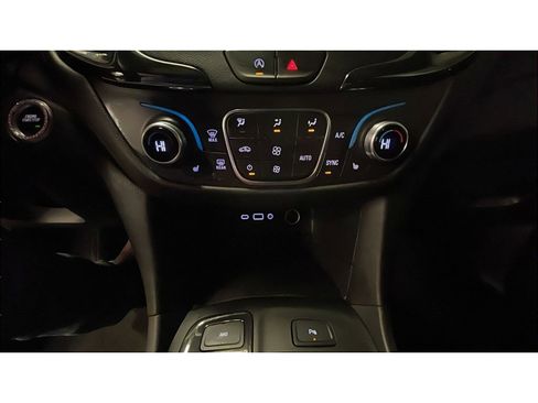 Certified 2022 Chevrolet Equinox RS image 16