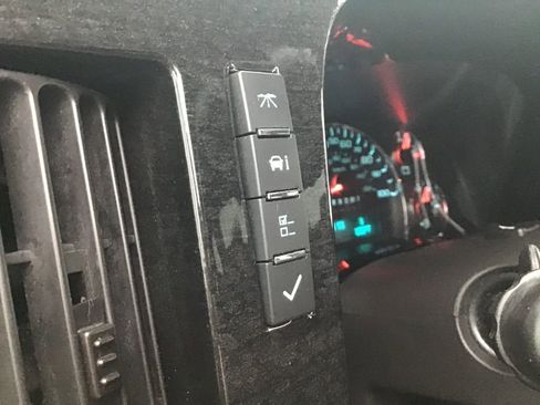 Used 2020 Chevrolet Express 2500 w/ Enhanced Convenience Package image 23