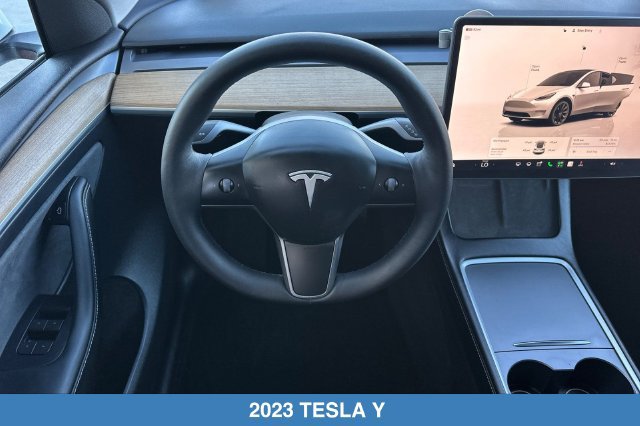 Used 2023 Tesla Model Y Long Range AWD/4WD image 15