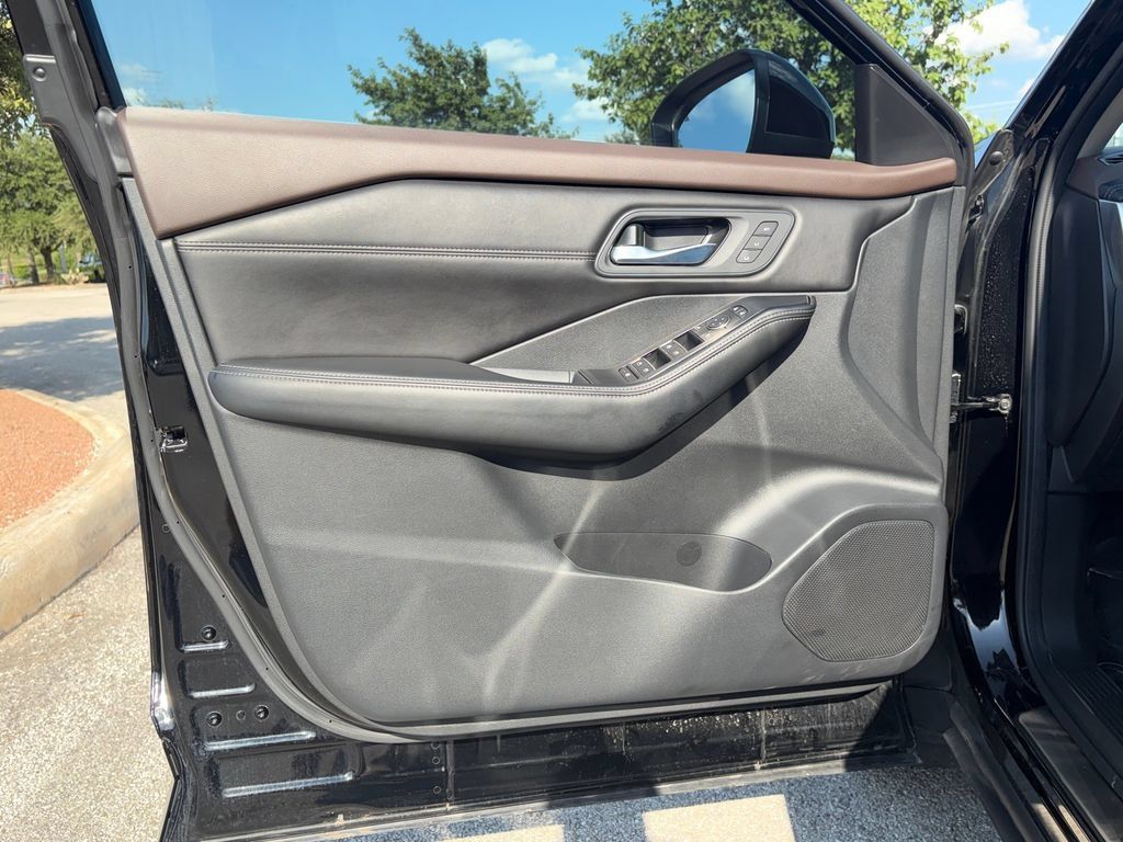 Certified 2023 Nissan Rogue SL FWD image 20