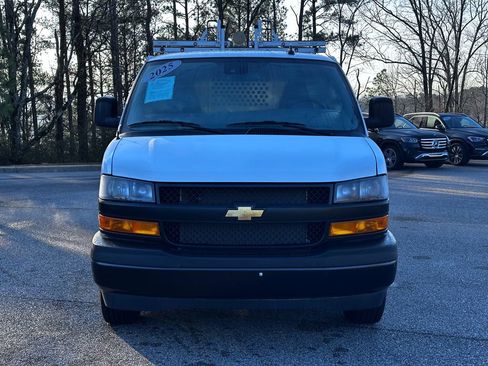 Used 2025 Chevrolet Express 2500 Extended w/ Communications Package image 3