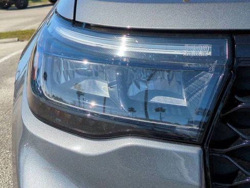 New 2026 Ford Explorer ST-Line w/ ST-Line Street Pack image 10