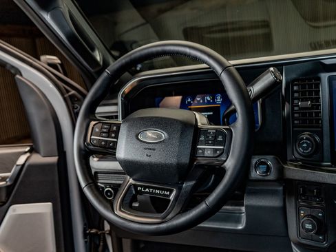 Used 2025 Ford F350 Platinum image 19