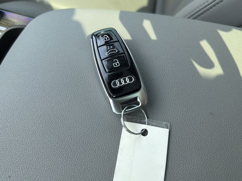 Used 2021 Audi Q7 3.0T Prestige w/ Prestige Package AWD/4WD image 36