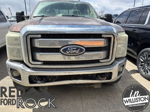 Used 2011 Ford F250 Lariat w/ Lariat Interior Pkg AWD/4WD image 6