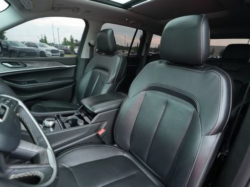 Used 2022 Jeep Grand Cherokee Limited AWD/4WD image 42