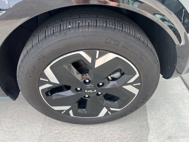 Used 2023 Kia Niro Wave w/ Wave Preserve Package FWD image 20