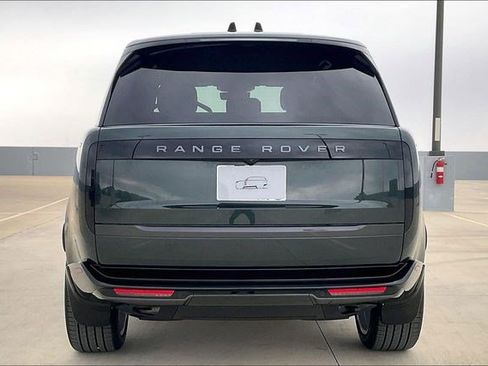 New 2026 Land Rover Range Rover SE image 4