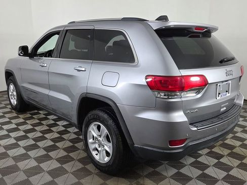 Used 2017 Jeep Grand Cherokee Laredo w/ Quick Order Package 23E AWD/4WD image 6