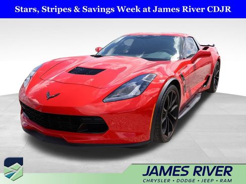 Used 2017 Chevrolet Corvette Grand Sport w/ Carbon Flash Badge Package RWD image 2