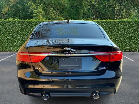 Used 2018 Jaguar XF Prestige image 8