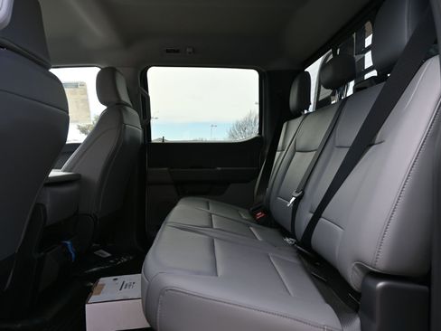 New 2026 Ford F550 4x4 Crew Cab image 14