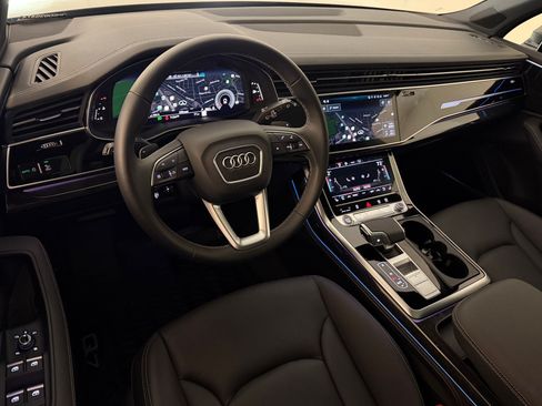 Certified 2025 Audi Q7 3.0T Prestige w/ Premium Plus Package AWD/4WD image 4