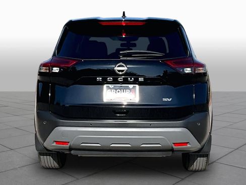 Certified 2023 Nissan Rogue SV FWD image 5