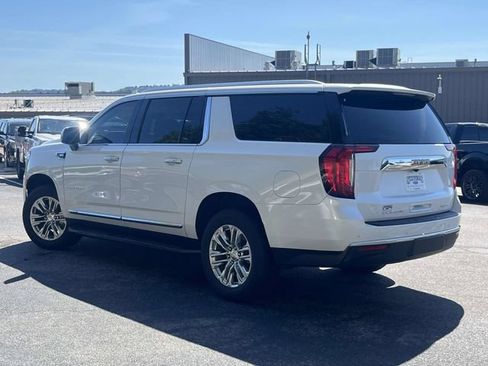 Used 2022 GMC Yukon XL SLT w/ SLT Premium Package RWD image 6
