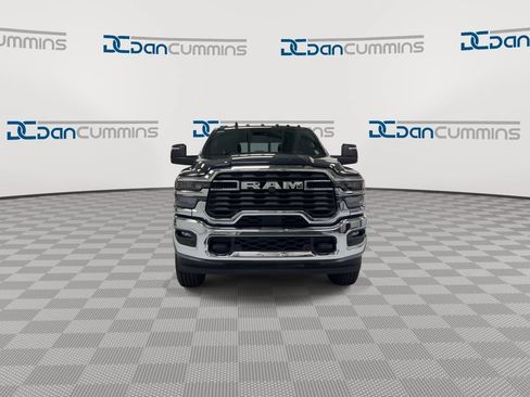 Used 2026 RAM 2500 Tradesman AWD/4WD image 3