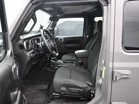 Used 2021 Jeep Gladiator Sport AWD/4WD image 30