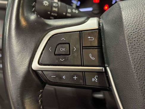 Used 2023 Toyota Highlander XSE image 22