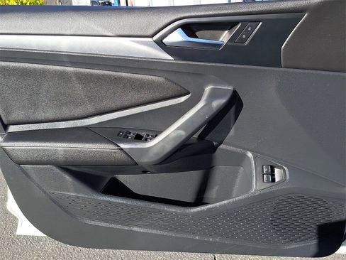 Used 2022 Volkswagen Jetta SE image 26