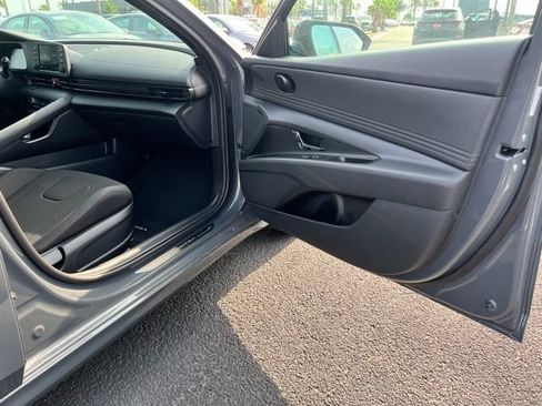 New 2026 Hyundai Elantra Sport FWD image 21