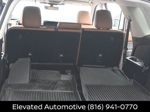 Certified 2023 Nissan Pathfinder Platinum w/ Cargo Package AWD/4WD image 22