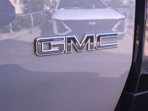 Certified 2024 GMC Hummer EV 2X image 31
