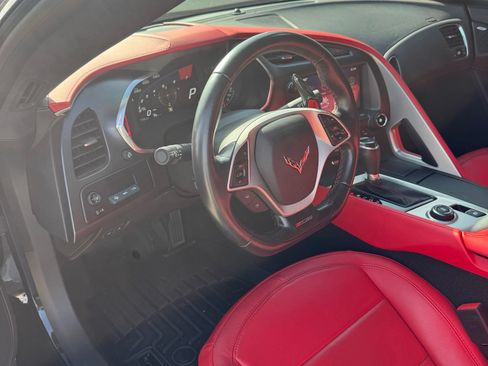 Used 2017 Chevrolet Corvette Z06 w/ Z07 Performance Package RWD image 16
