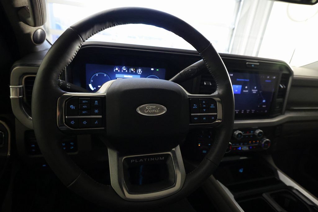 Used 2025 Ford F350 Platinum w/ Platinum Plus Package AWD/4WD image 17