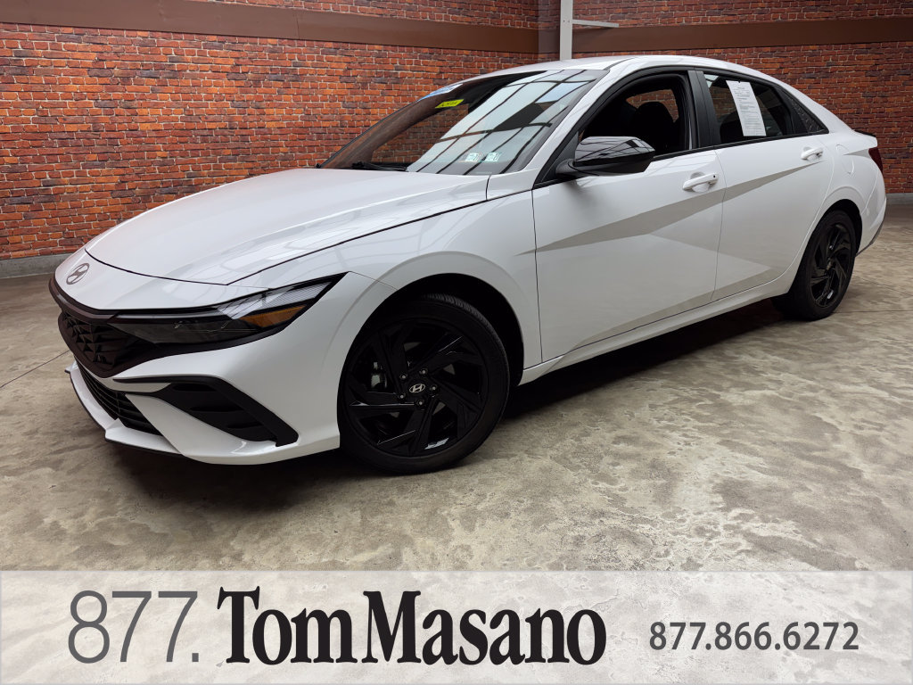 Used 2026 Hyundai Elantra Sport FWD image 1