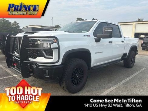 Used 2024 Chevrolet Silverado 2500 ZR2 w/ Technology Package AWD/4WD image 1