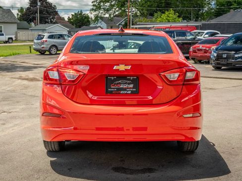 Used 2018 Chevrolet Cruze LS FWD image 7