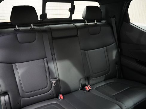 Used 2023 Hyundai Santa Cruz Limited w/ Launch Package image 33