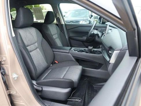 Certified 2025 Nissan Rogue SV AWD/4WD image 24
