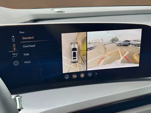 New 2027 Cadillac Vistiq Luxury w/ LPO, Floor Liner Package AWD/4WD image 32